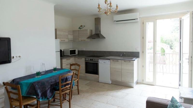 Entre blé et lavande Apartamento Bonnieux Exterior foto